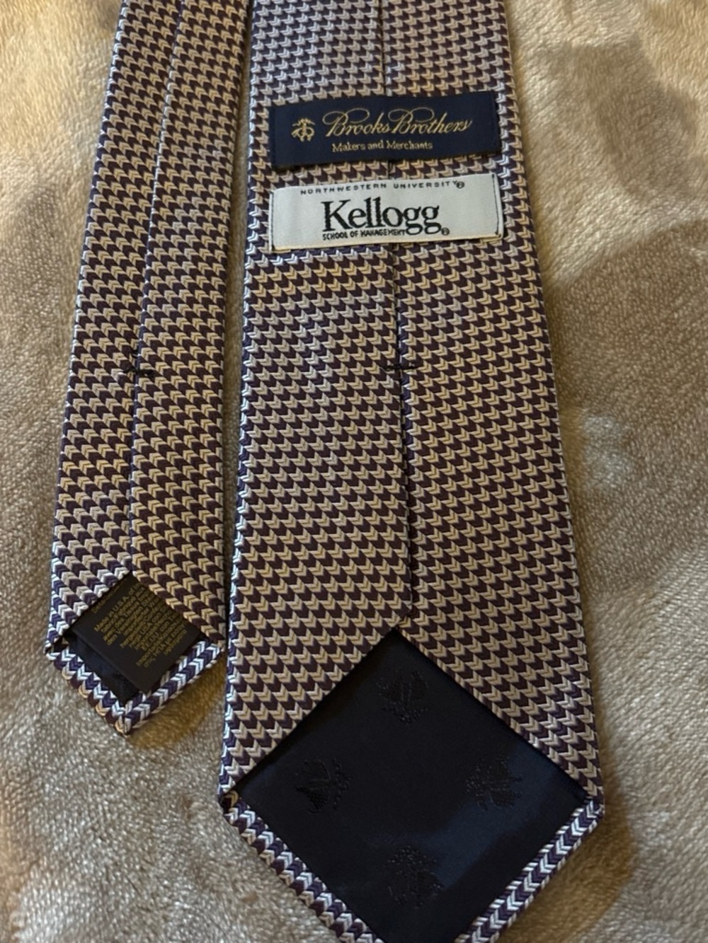 Brooks Brothers Purple and Tan Houndstooth Silk Tie - Kellogg